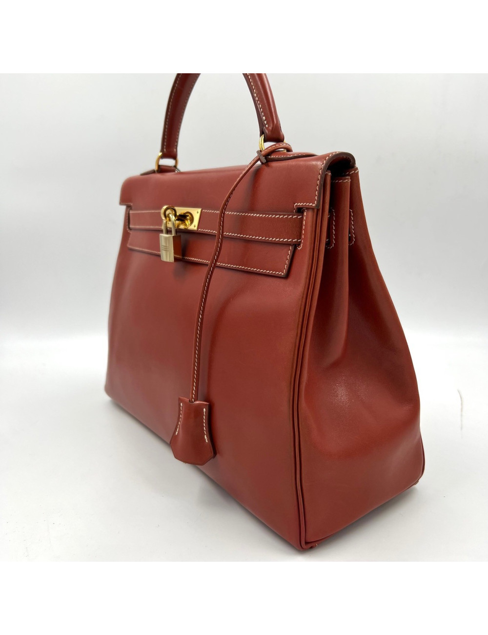 Kelly 32 HERMES cuir lisse