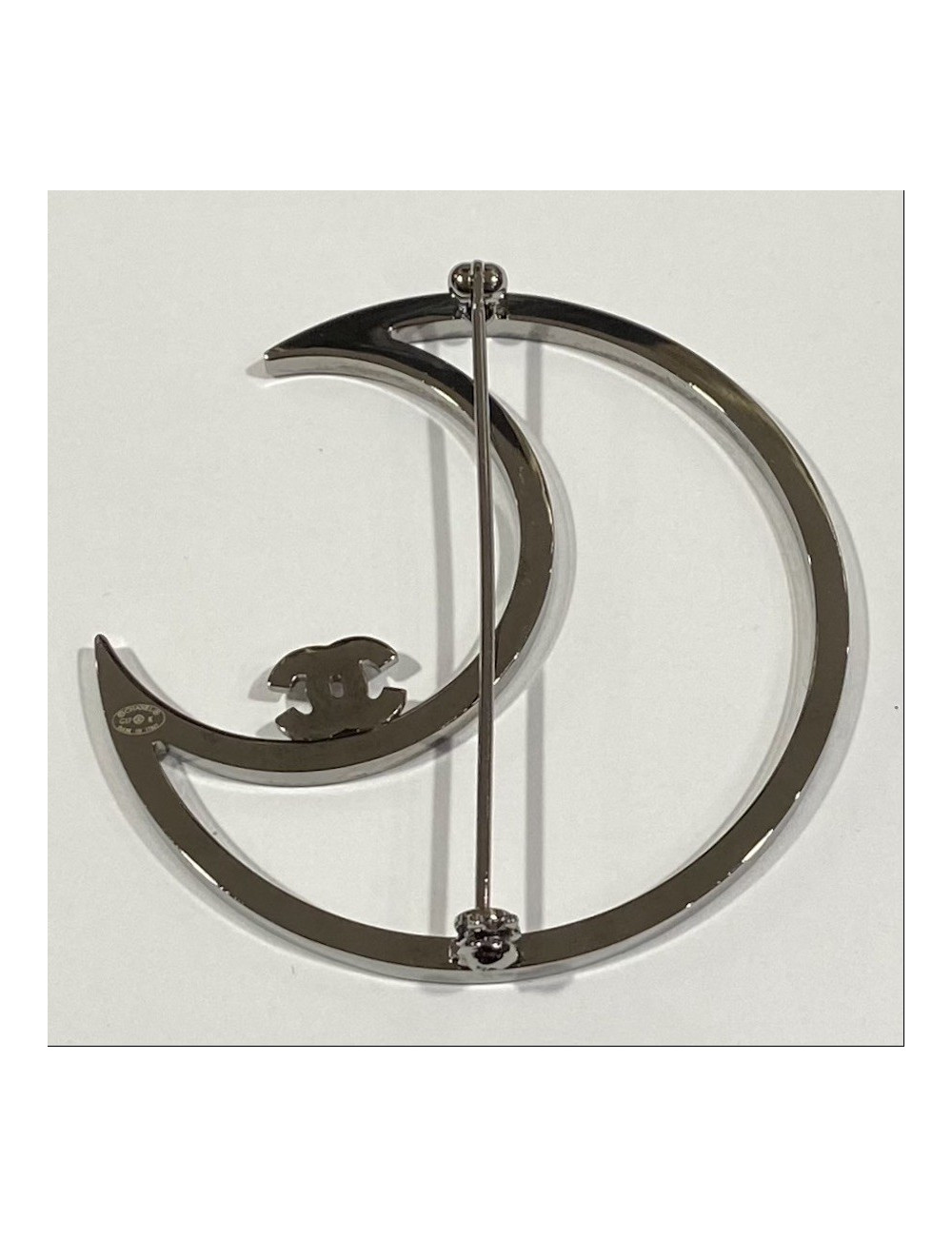 CHANEL Moon Brooch in Silver Plate Metal - Super Occasion Never Worn
