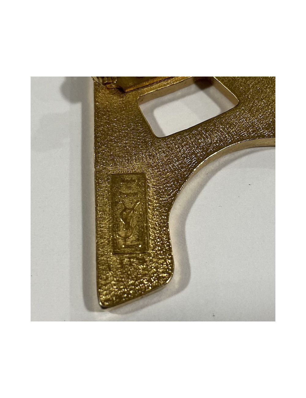 Broche tour Eiffel YVES SAINT LAURENT