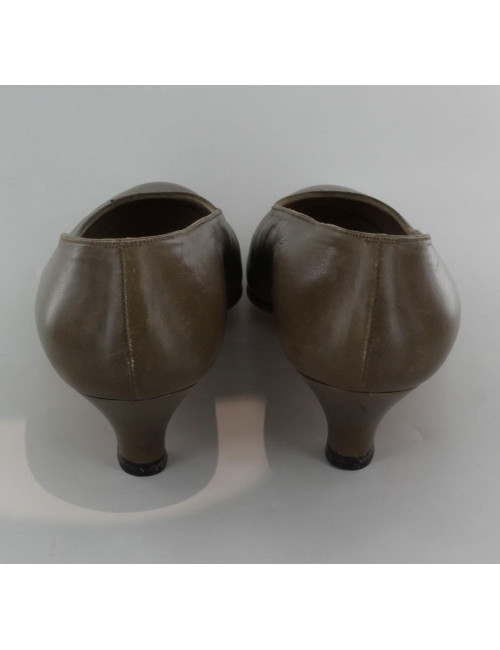 escarpins CHANEL t 37 kaki