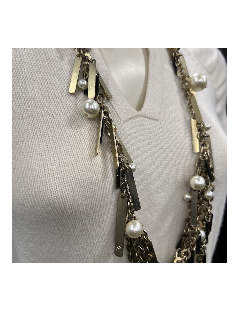 CHANEL multi-rows long necklace