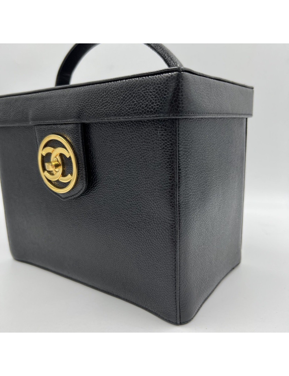 CHANEL black vintage Beauty Case Vanity - Occasion Certified Authentic