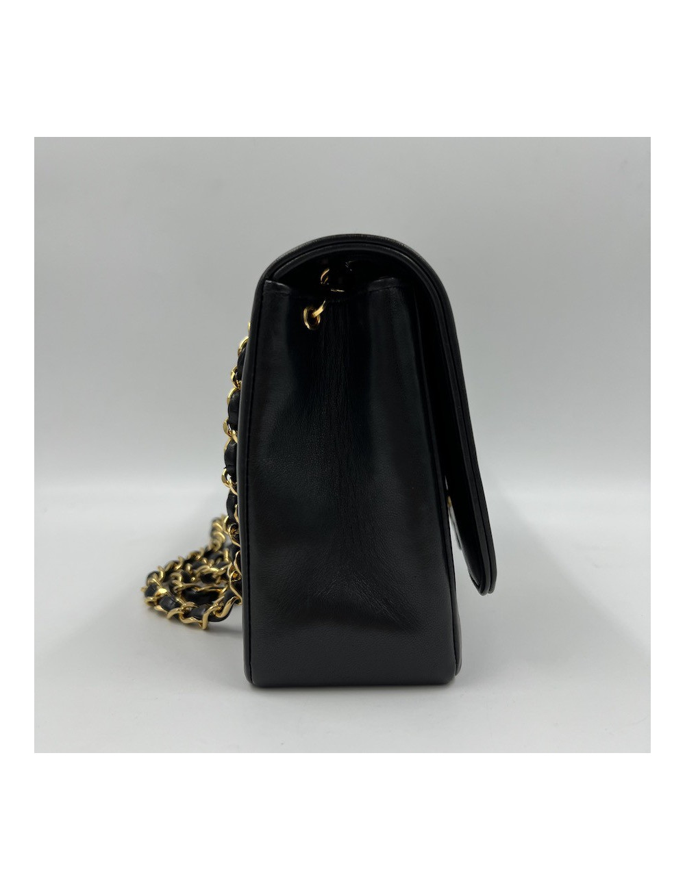 Sac CHANEL noir vintage