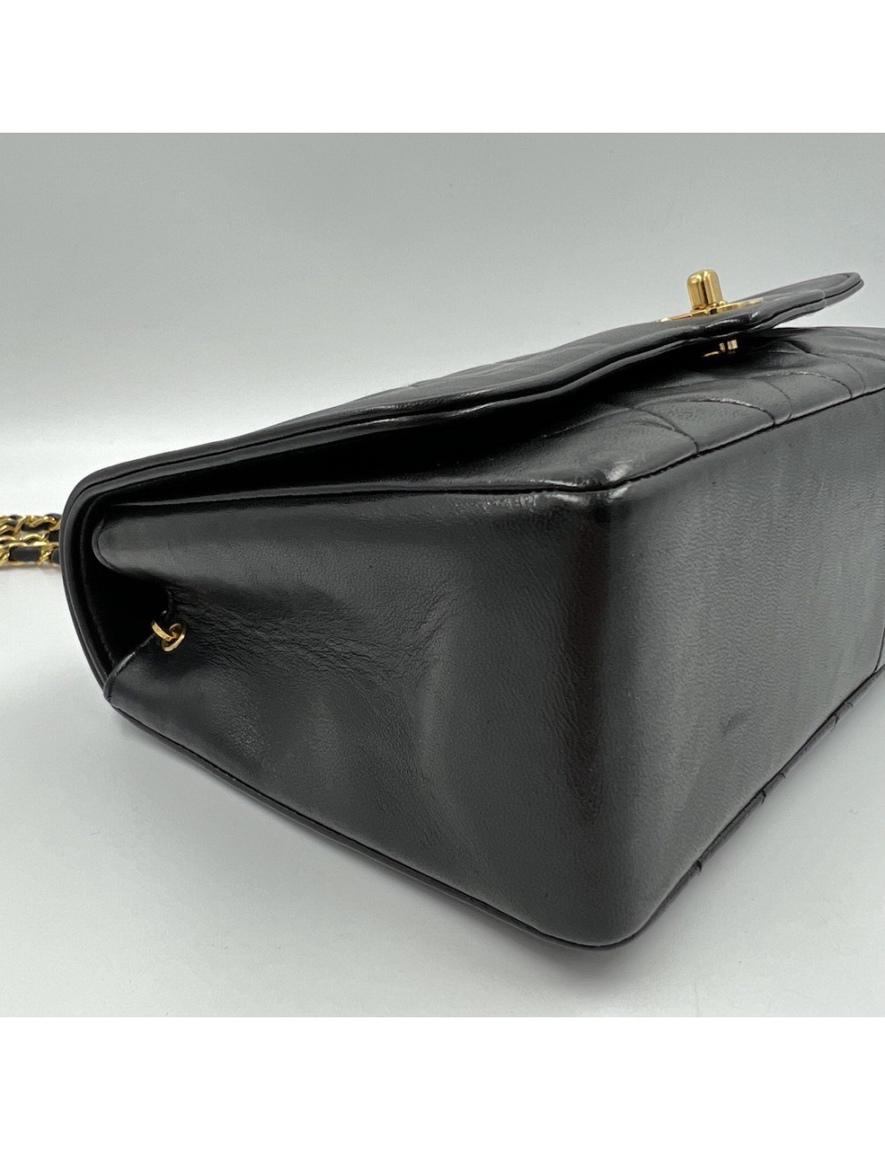 Sac CHANEL noir vintage