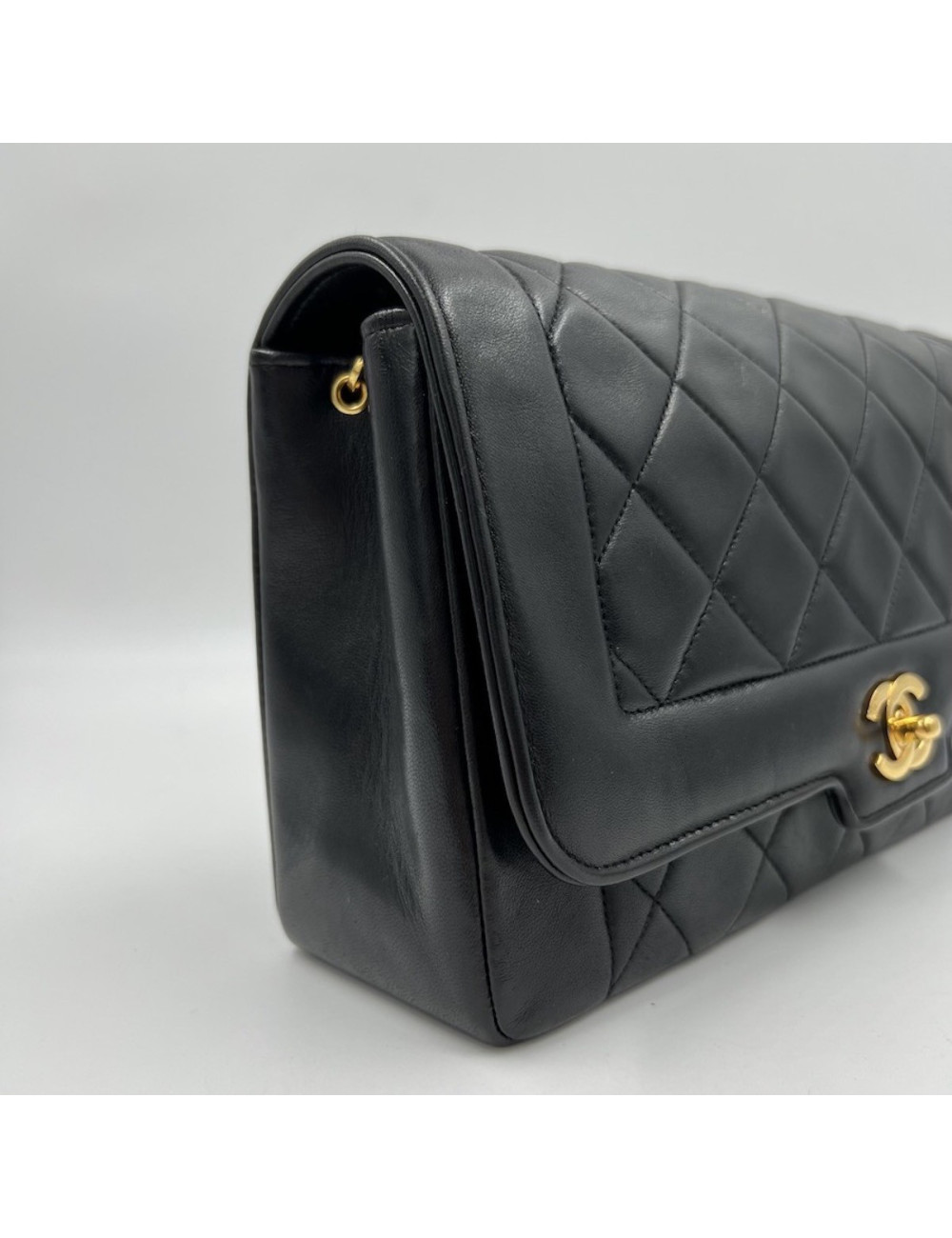 Sac CHANEL noir vintage