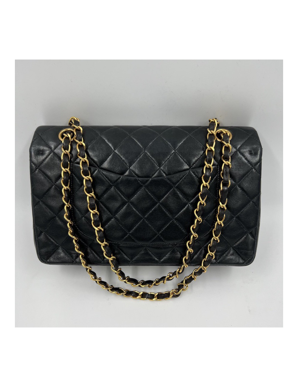 Timeless CHANEL vintage noir