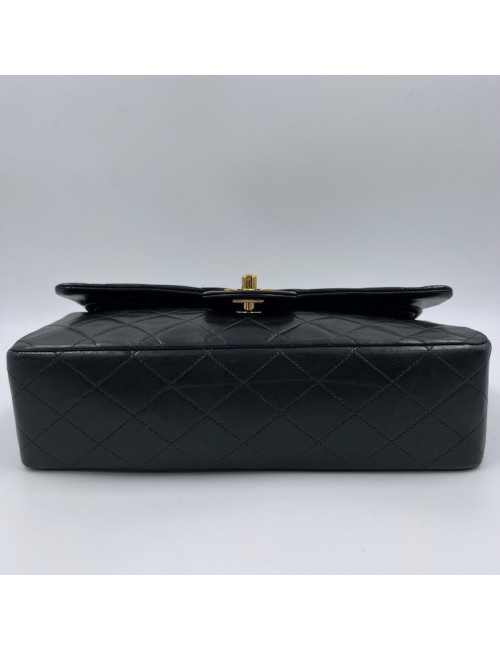 Timeless CHANEL vintage noir