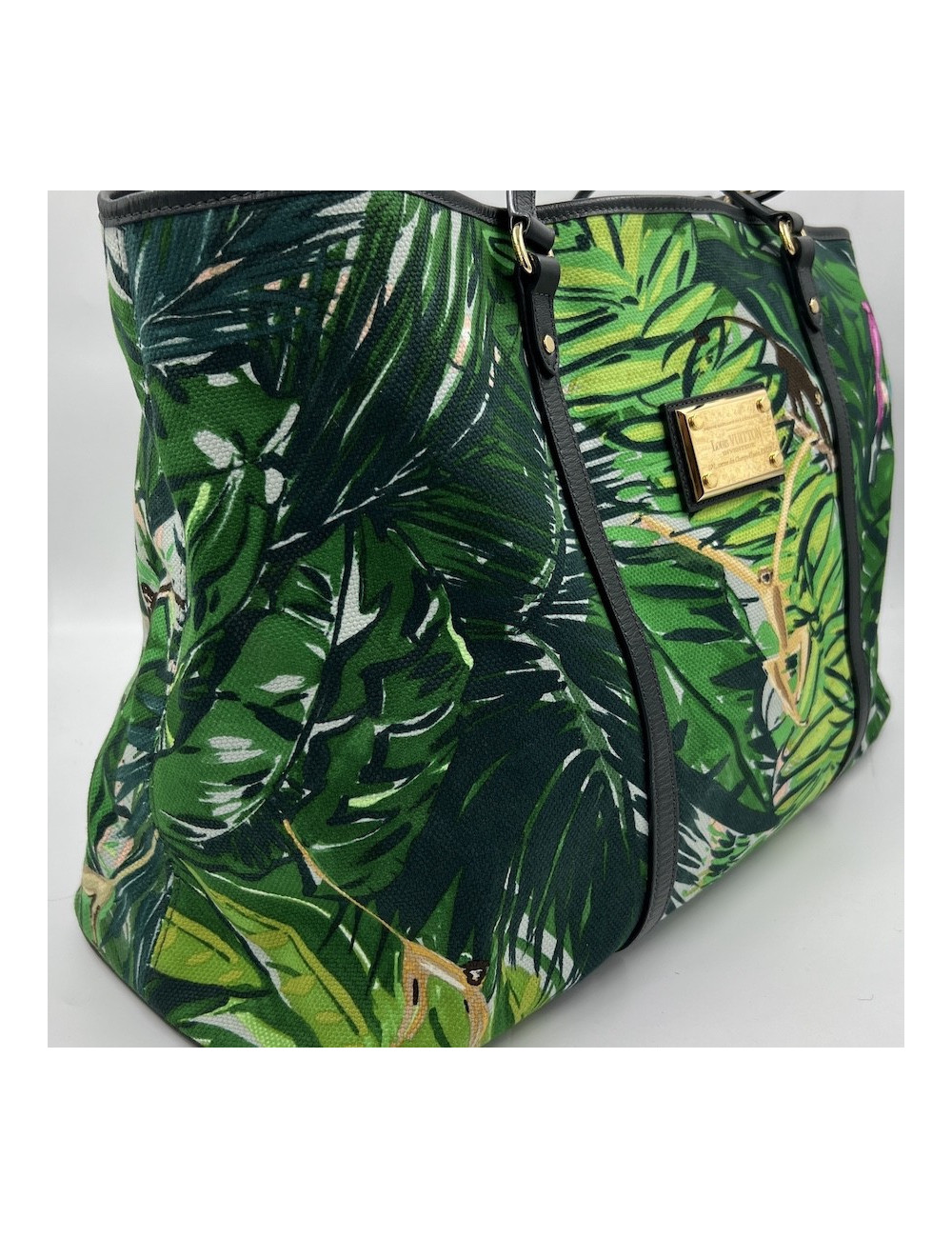 LOUIS VUITTON Ailleurs Aventure Limited Edition Tote Bag - Shop here