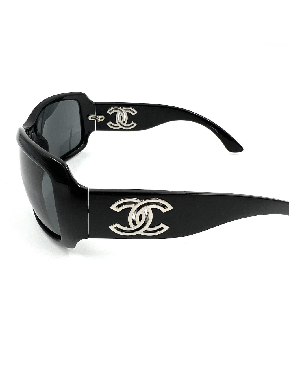 Lunettes de soleil CHANEL 