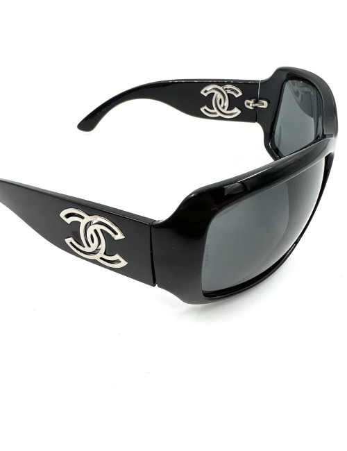 Lunettes de soleil CHANEL 