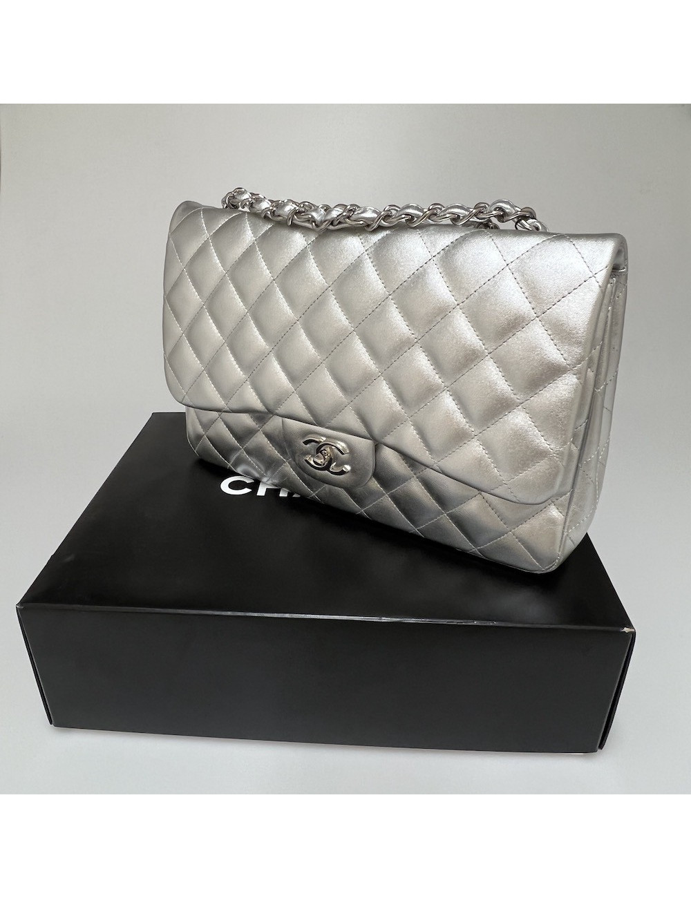 Jumbo CHANEL cuir argent