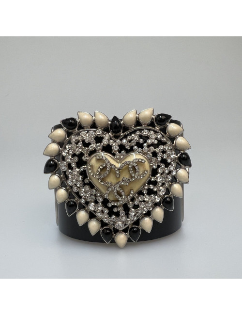 CHANEL heart cuff