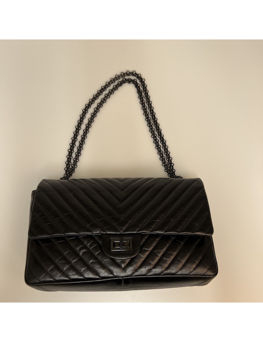 2.55 CHANEL chevrons all black