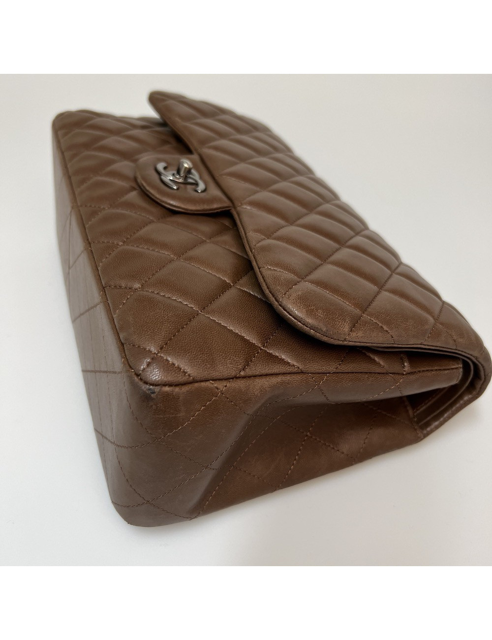 Jumbo CHANEL agneau marron