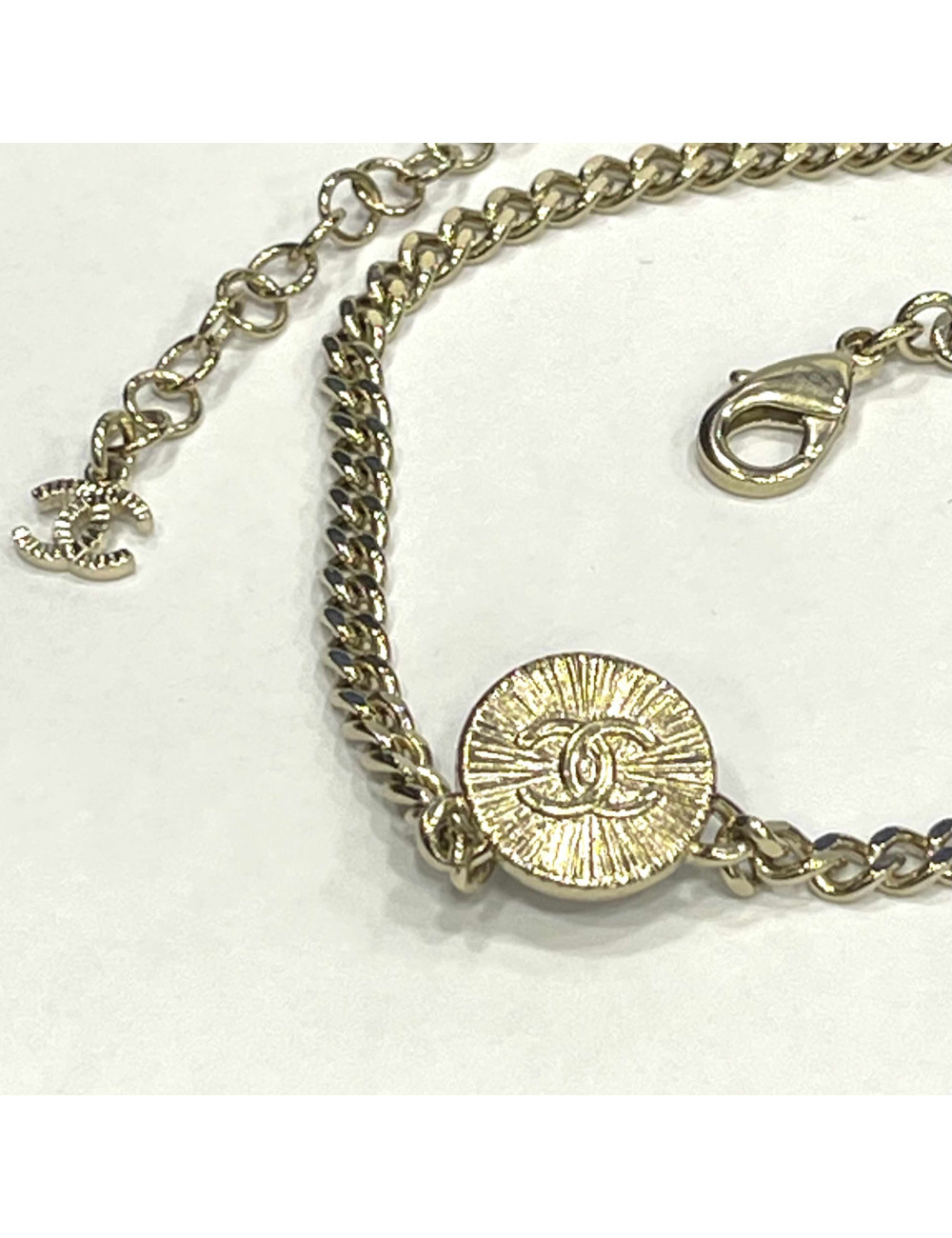 Collier CHANEL doré or pâle