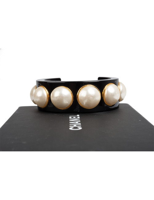 Bracelet CHANEL incrusté perles nacrées