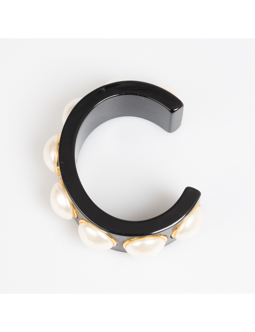CHANEL black resin and pearly beads bracelet
