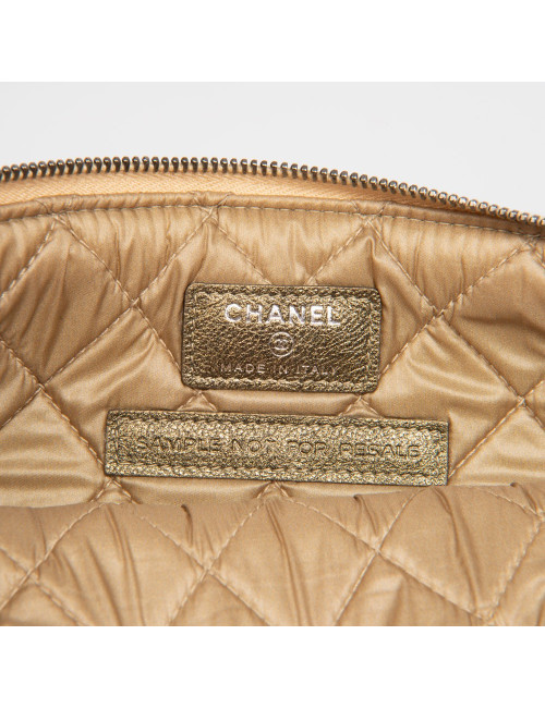 Pochette CHANEL poils brillants dorés 