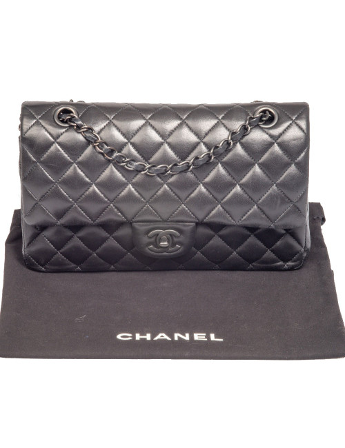 Timeless CHANEL cuir d'agneau all black