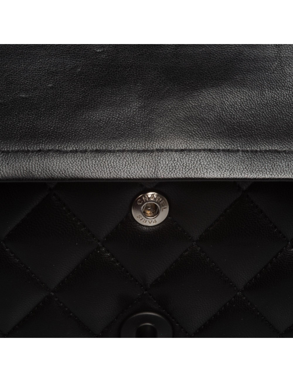 Timeless CHANEL cuir d'agneau all black