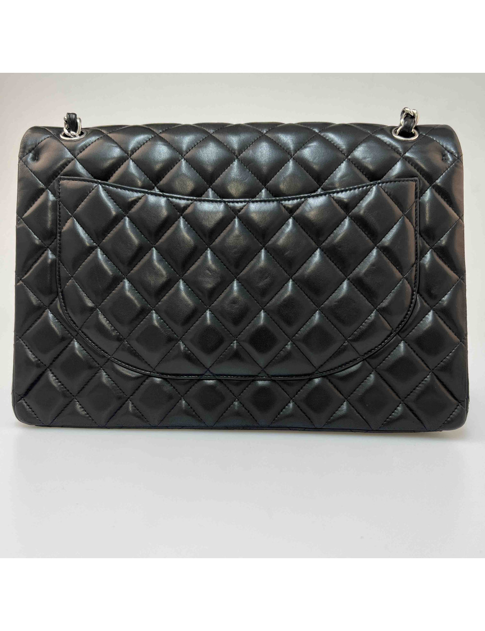 CHANEL Maxi Jumbo Handbag - Occasion Certified Authentic