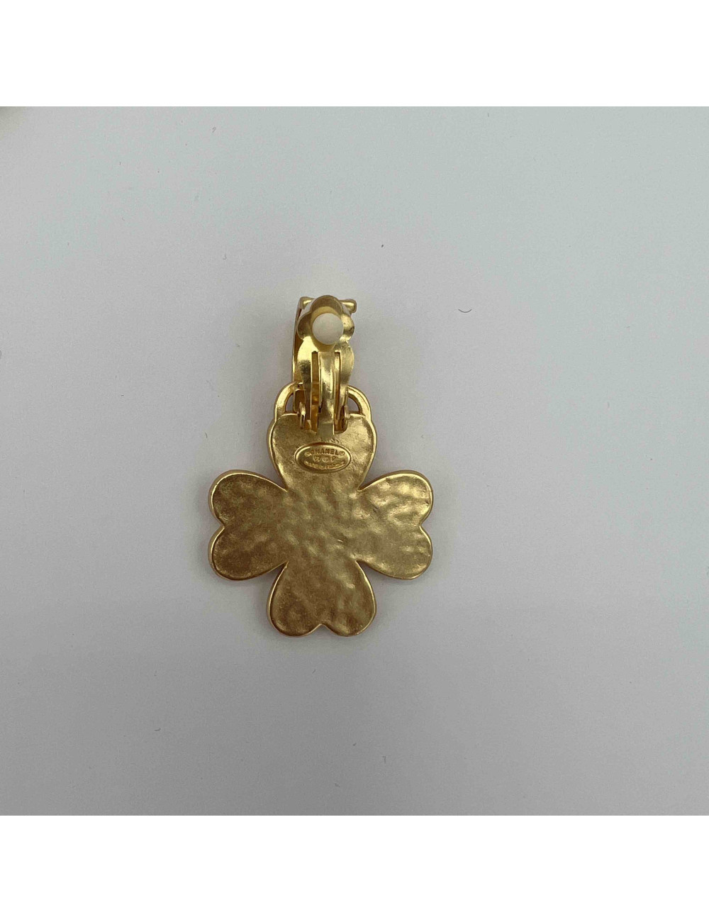 Clips CHANEL trefles dorés