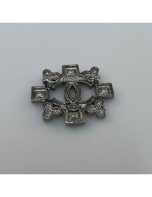 CHANEL CC Brooch in Silver Plate Metal and Crystal Occasion Certified