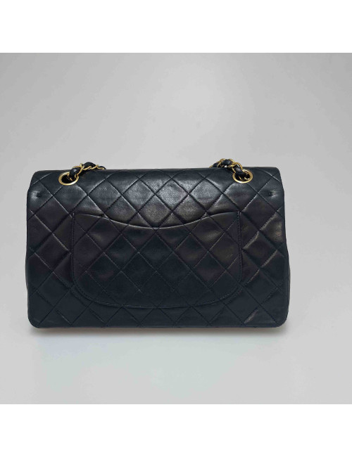 Timeless CHANEL noir vintage matelassé