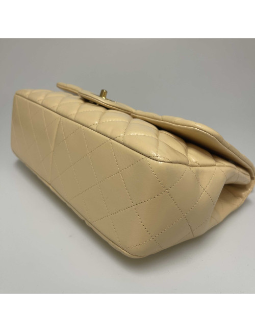 Jumbo CHANEL cuir d'agneau beige