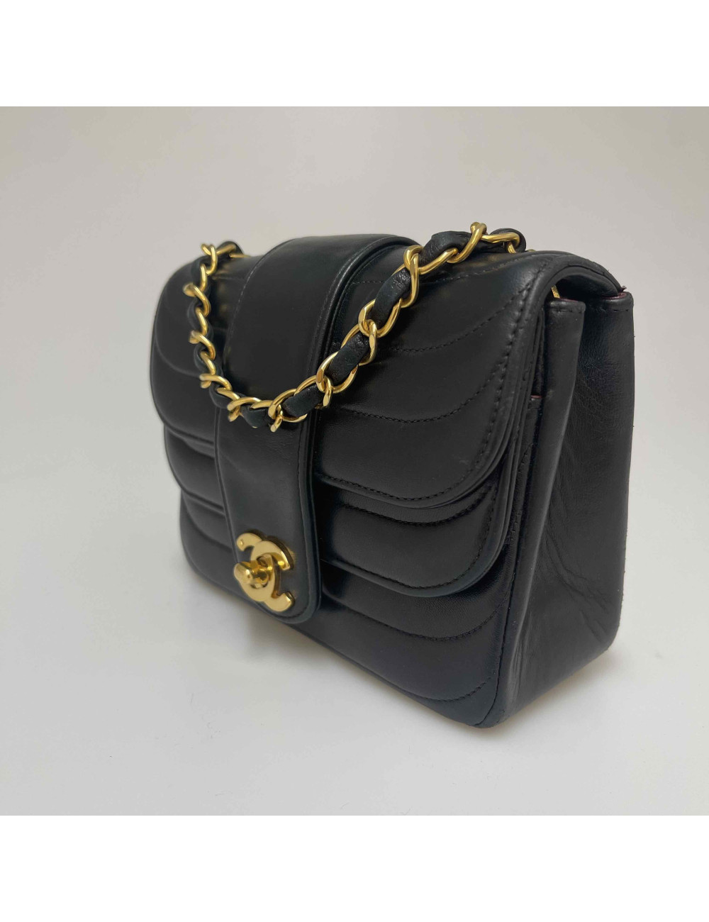 Vintage CHANEL Mini Black Bag - Occasion Certified Authentic
