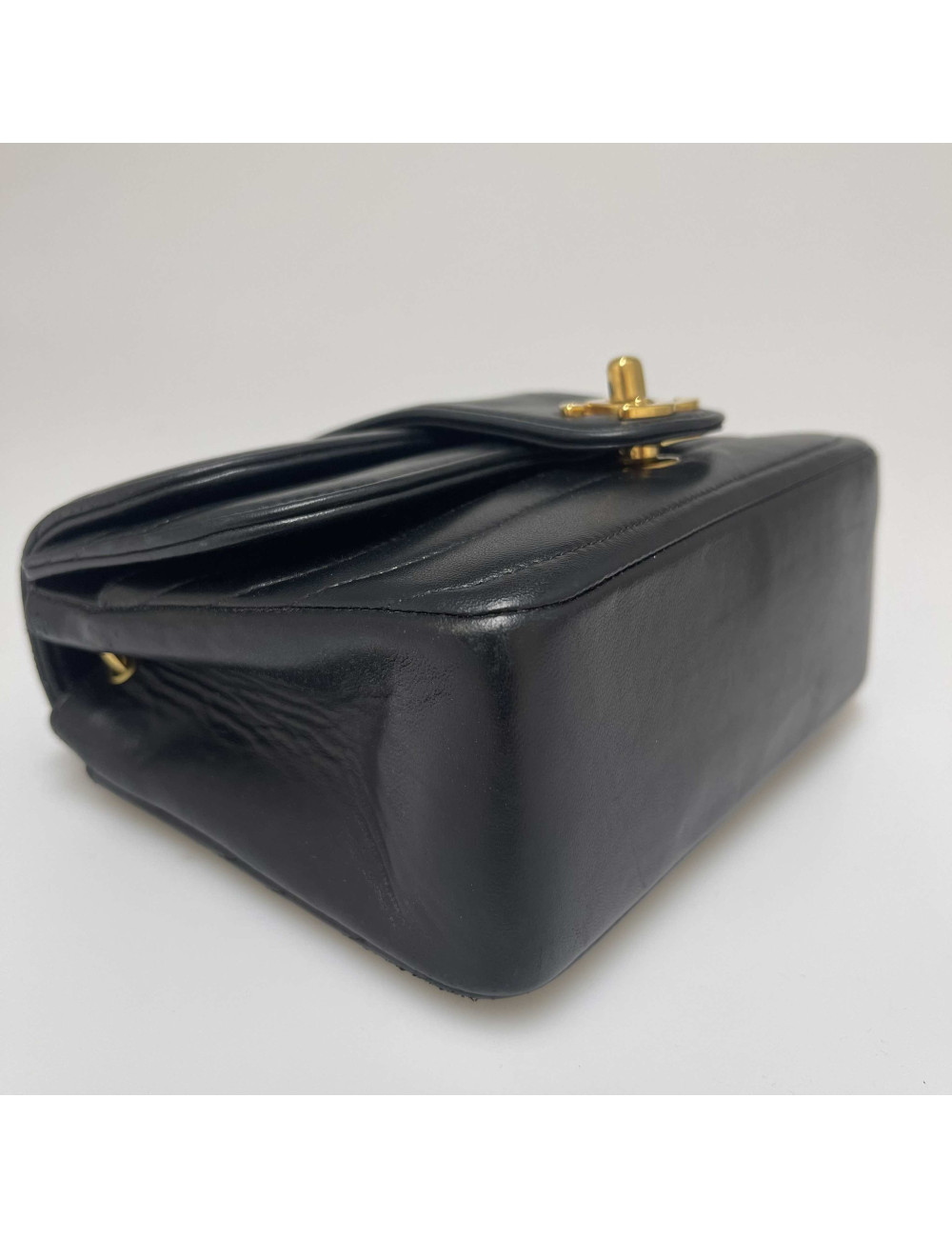 Vintage CHANEL Mini Black Bag - Occasion Certified Authentic