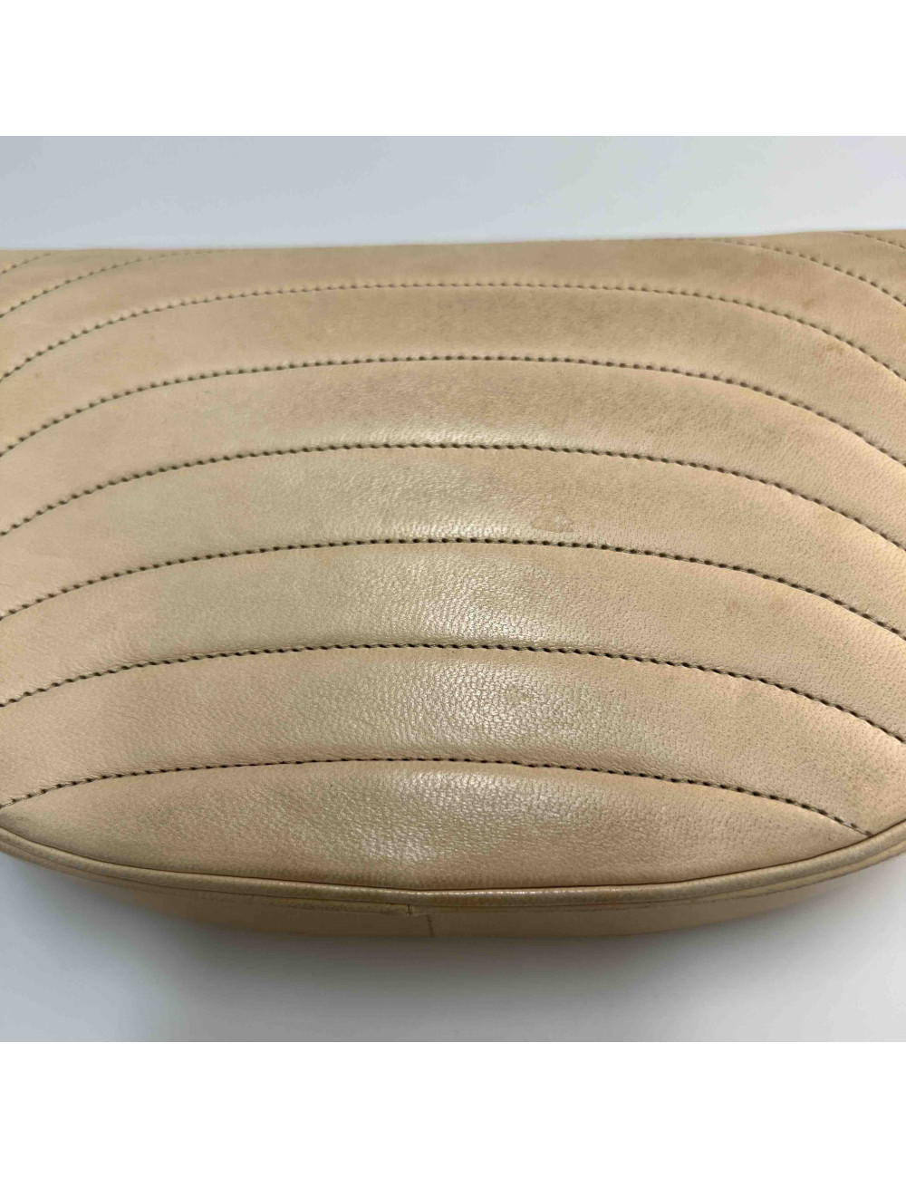 A REPARER Sac CHANEL beige Vintage