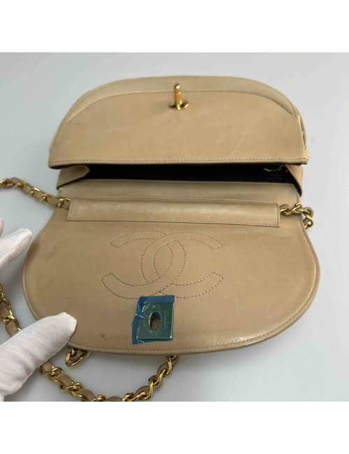 A REPARER Sac CHANEL beige Vintage