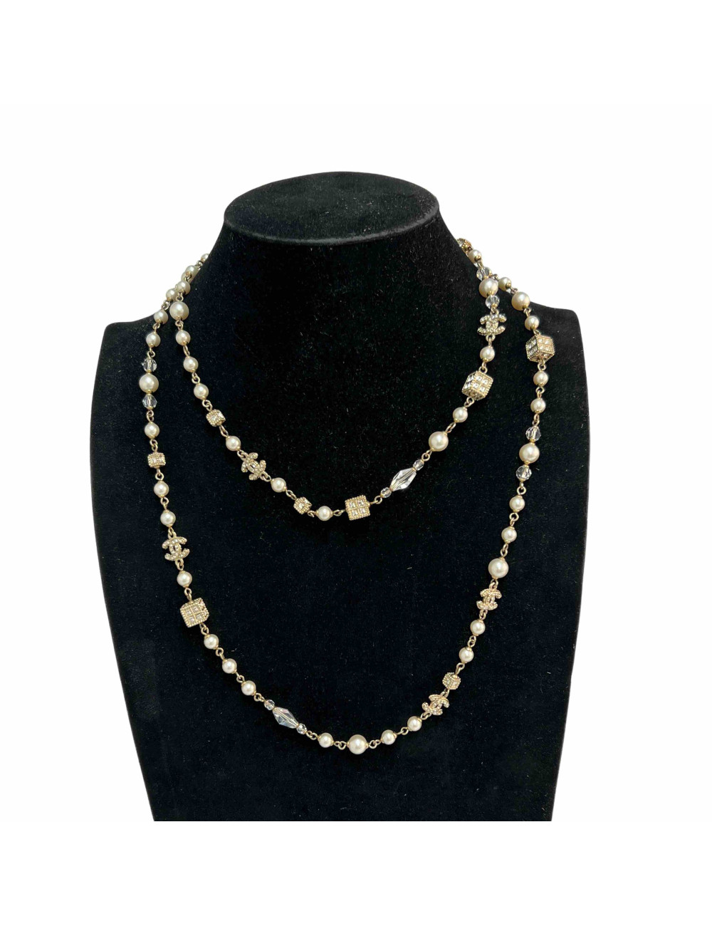 Sautoir CHANEL perles dès en strass