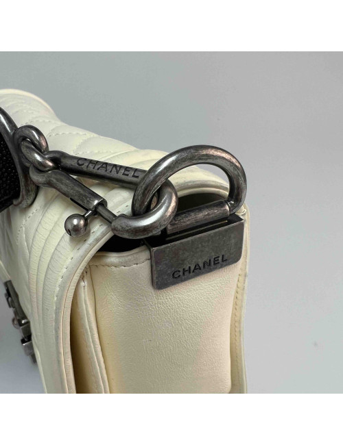 Sac Boy CHANEL coquille d'oeuf bandoulière