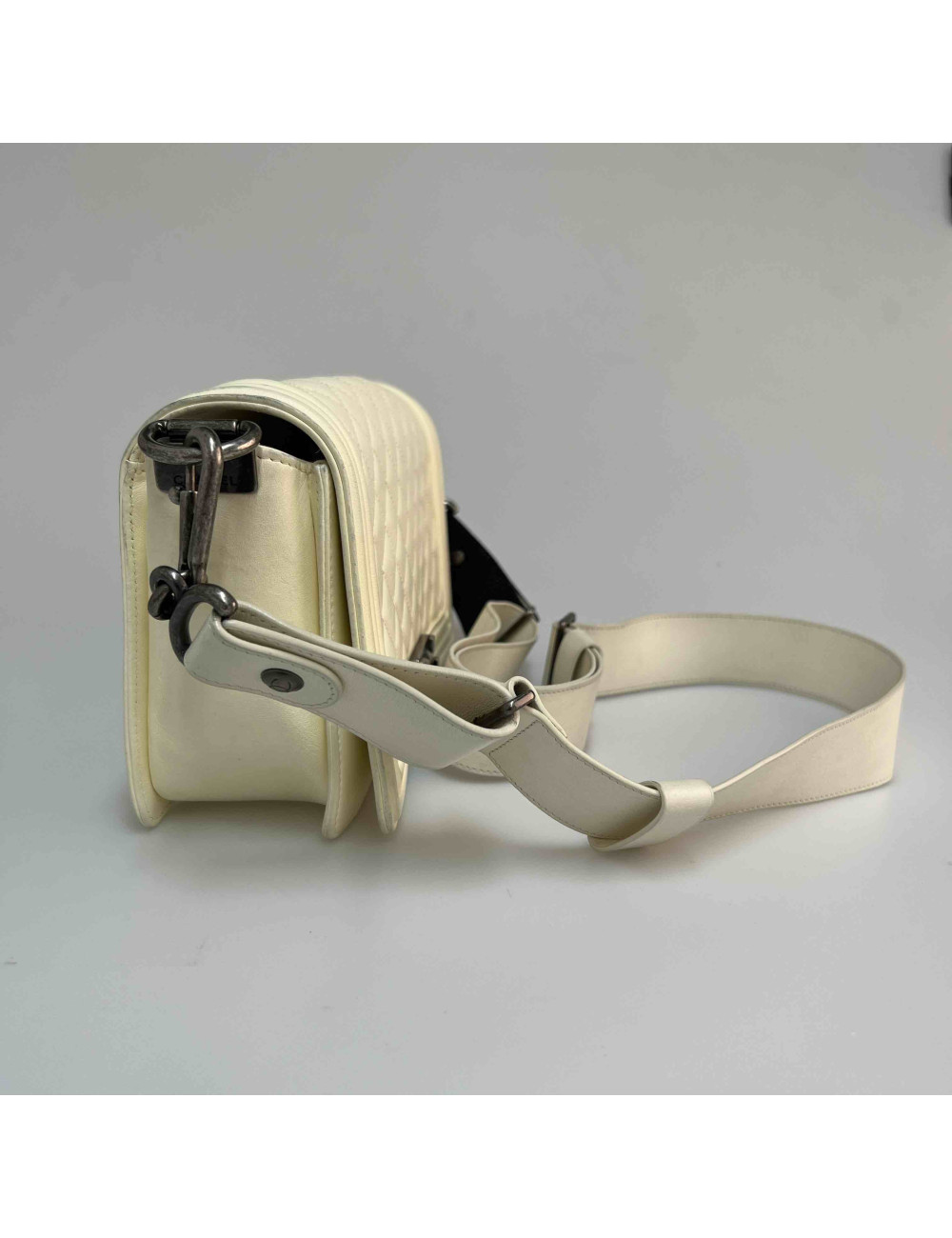 Sac Boy CHANEL coquille d'oeuf bandoulière