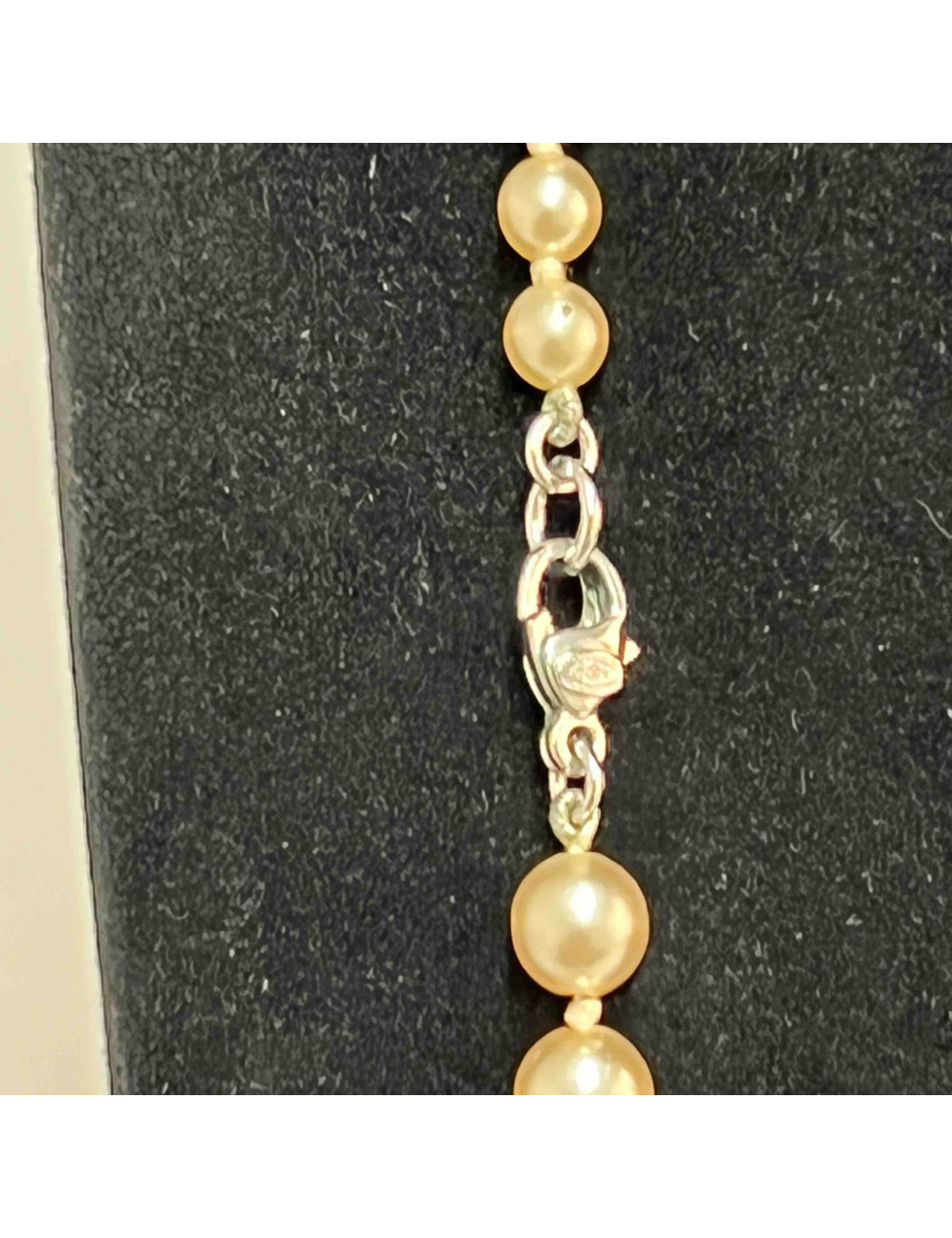 Sautoir CHANEL perles nacrées