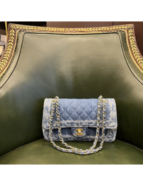 Sac Timeless CHANEL denim bleu delavé