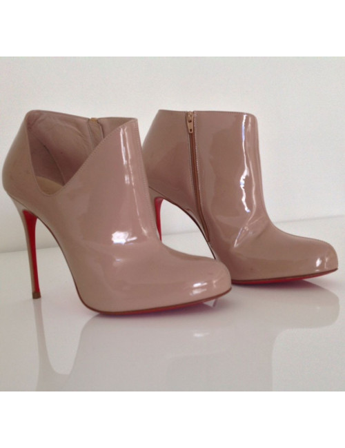 Boots  CHRISTIAN LOUBOUTIN cuir verni T38