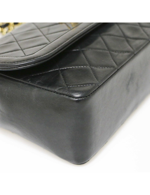 Sac à main CHANEL cliassique noir