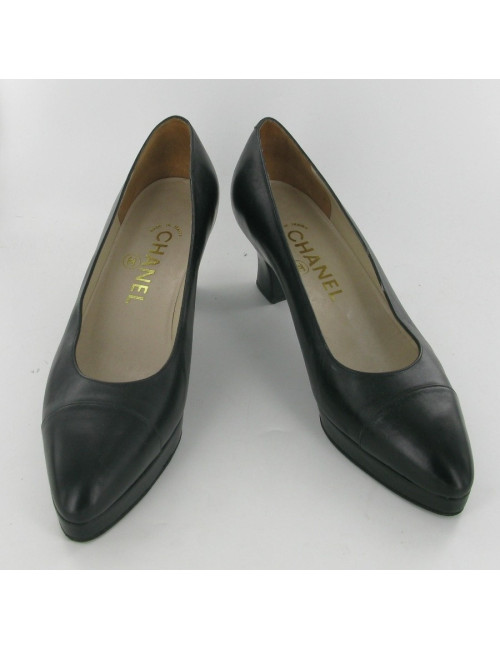 CHANEL black leather shoes