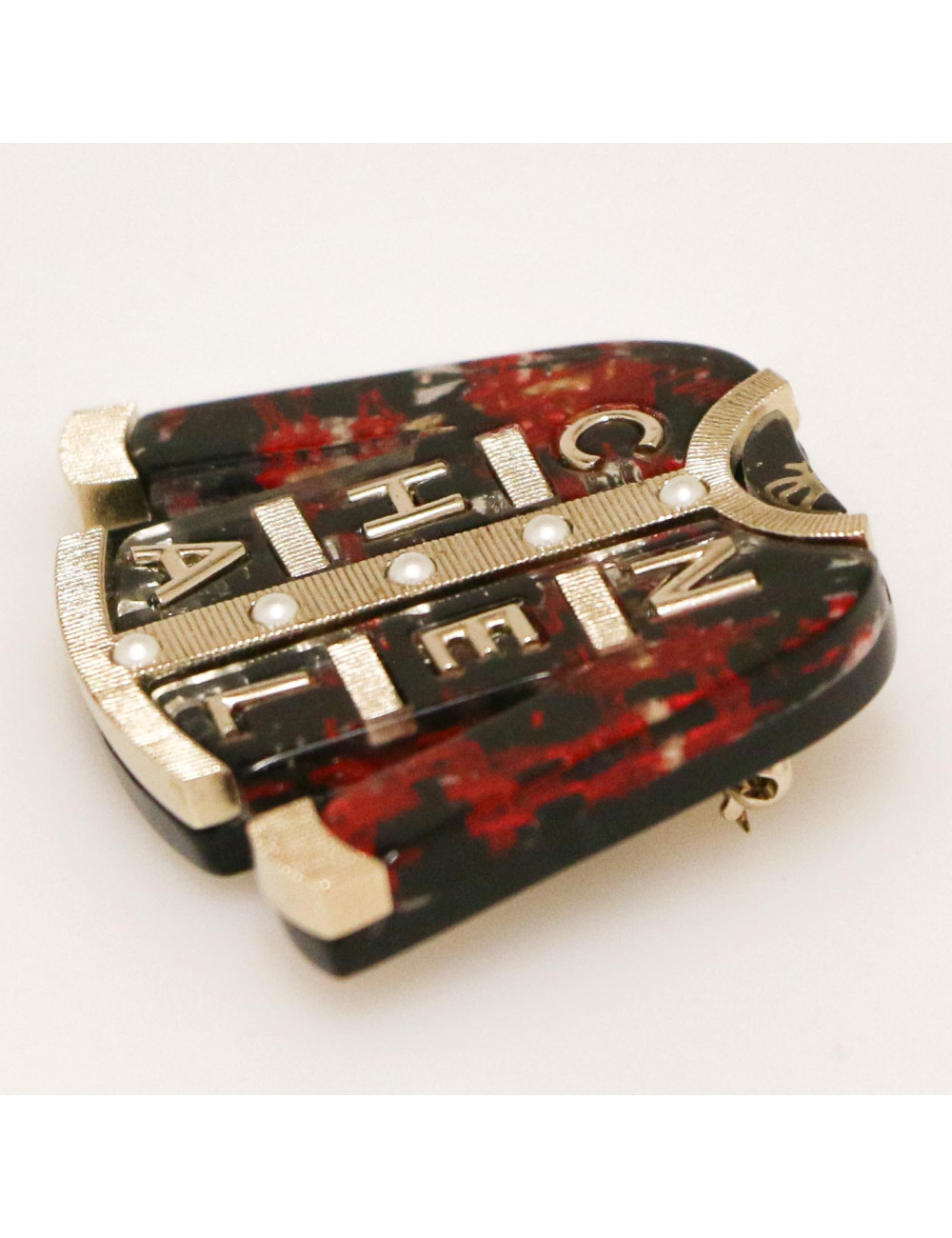 Broche CHANEL veste tweed