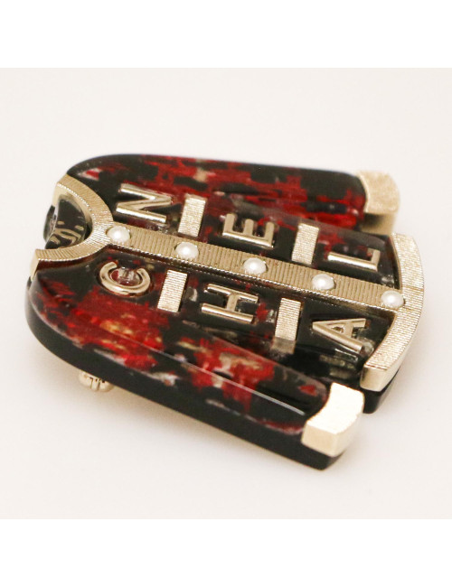 Broche CHANEL veste tweed