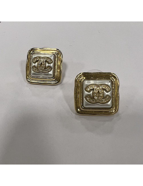 Clous CHANEL CC nacre 