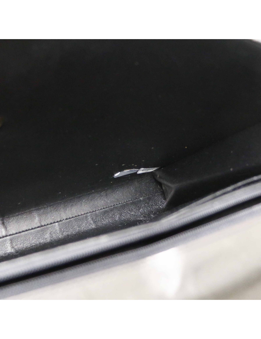 Porte documents Chanel noir matelassé