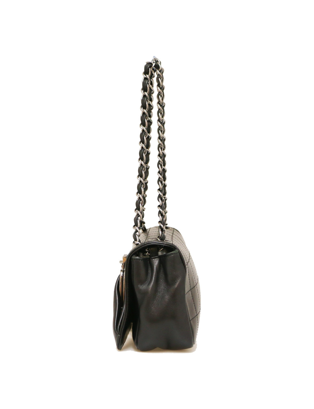 CHANEL Black Handbag - Occasion Certified Authentic