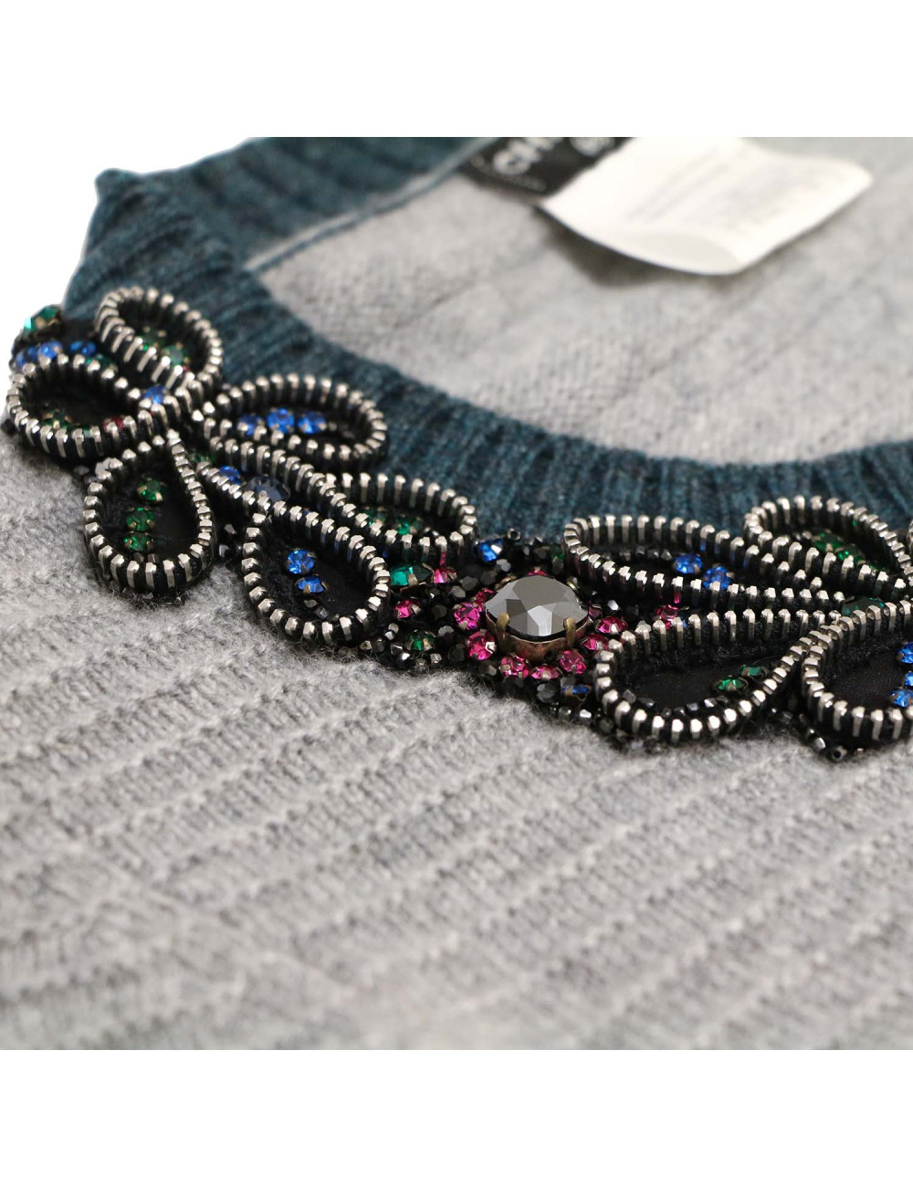 Cardigan gris CHANEL T38 broderies