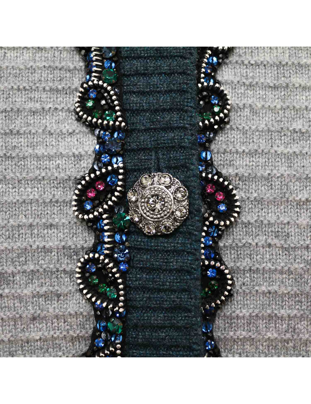 Cardigan gris CHANEL T38 broderies