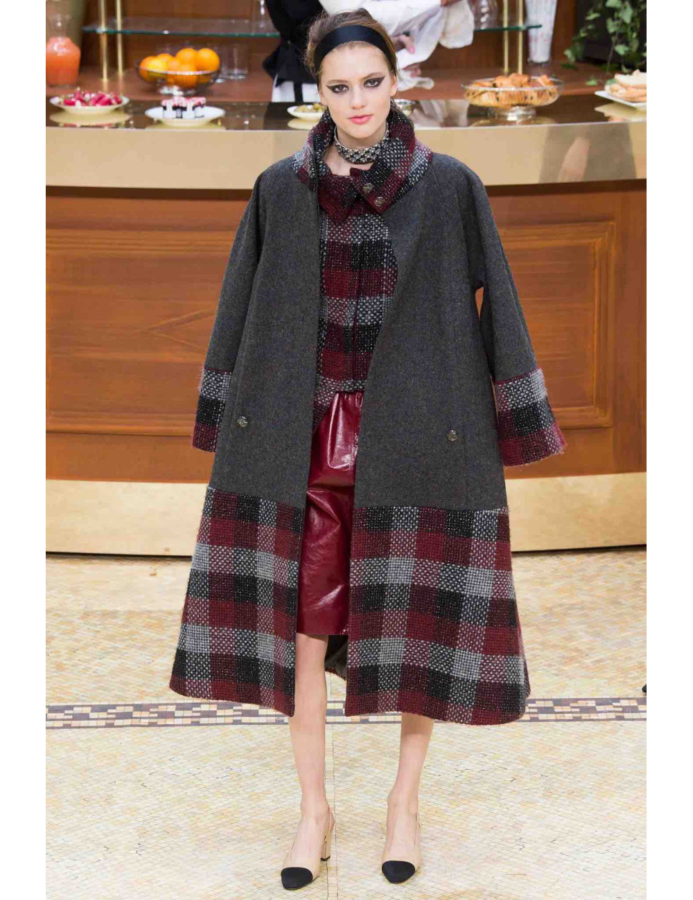 CHANEL jacket in red, silver and black check tweed size 38FR