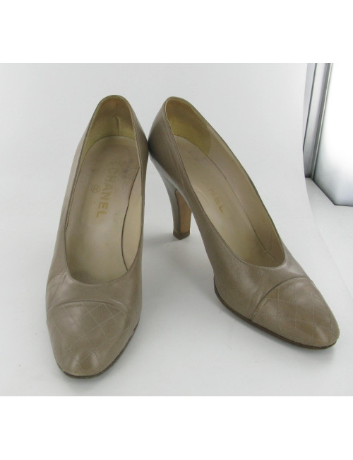 Escarpins daim marron CHANEL